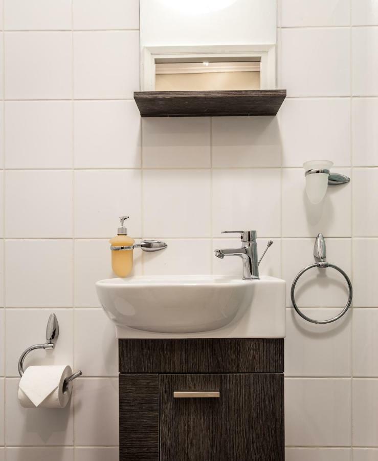 Exceptionally Located Studio Apartment Athens Exterior photo